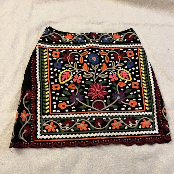 Fairchild Embroidered Mini Skirt - Picture 2 of 8